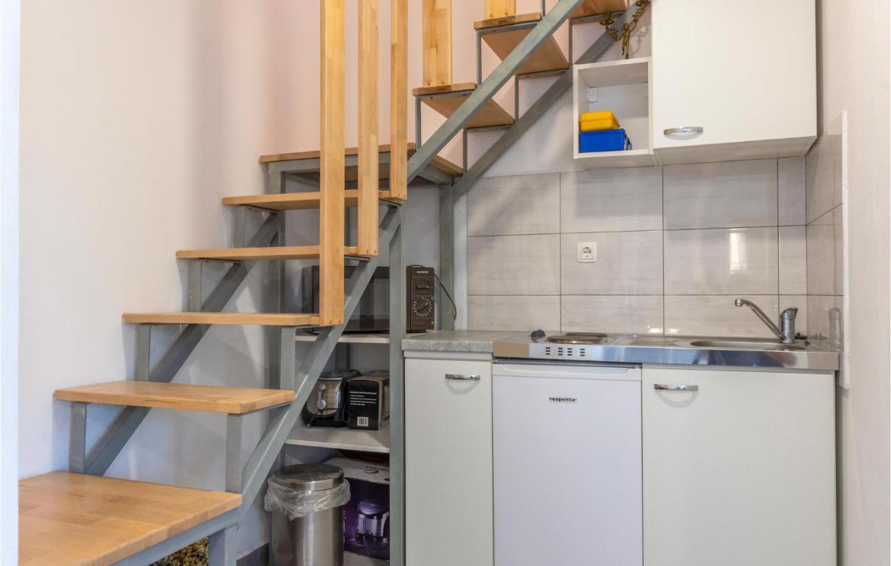 Gorgeous Apartment In Omis With Kitchen 외부 사진