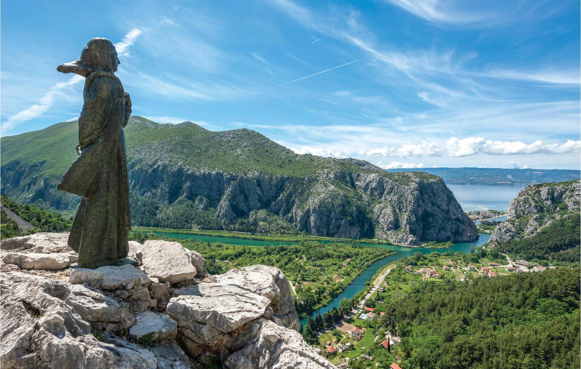 Gorgeous Apartment In Omis With Kitchen 외부 사진